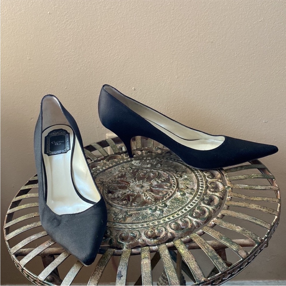 Classic Christian DIOR Black Satin Pointy Toe Kitten Heel Shoes - Picture 8 of 16